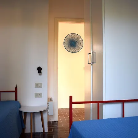 Montecristo 1 마리나디캄포